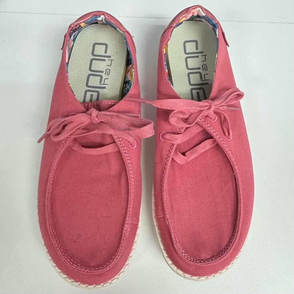 NWOT Hey Dude Coral Pink Shoes, Very Comfortable! - Picture 1 of 5